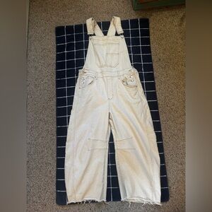 We The Free Free People Cream White Barrel Jean Overalls Medium Size